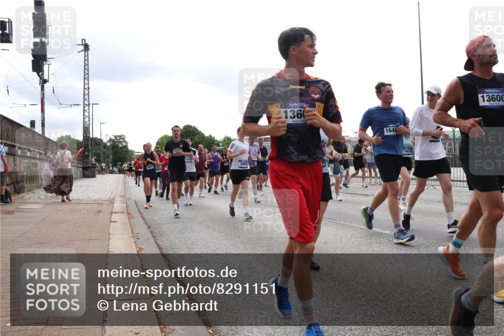 29.06.2025 - hella hamburg halbmarathon Lena Gebhardt http://msf.ph/oto/8291151 29.06.2025 10:36:19 Lombardsbrücke 13679, 8581, 3699, 1360, 1640, 15876, 13600, 1008, 1010, 1036, 1102, 1183, 1224, 1775, 1780, 1835, 2124, 2520, 2827, 2870, 3398, 3401, 3404, 3428, 3598, 3699, 3741, 3877, 3990, 4245, 4326, 4413, 4442, 4798, 4937, 5012, 5246, 5427, 5540, 5573, 5666, 5747, 5809, 5919, 6092, 6093, 6184, 6190, 6417, 6667, 6845, 6896, 7086, 7111, 7140, 7275, 7575, 7576, 7632, 8356, 8498, 8530, 8581, 8945, 8947, 9115, 9117, 9229, 9432, 17807, 18152 meine-sportfotos.de