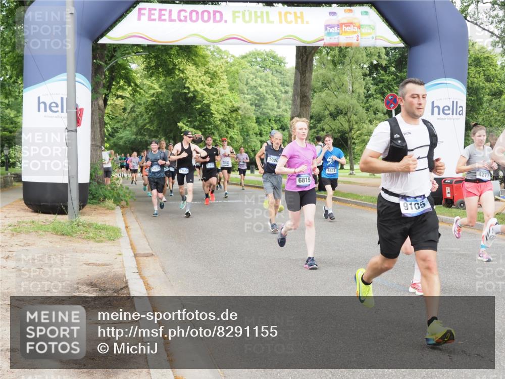 29.06.2025 - hella hamburg halbmarathon MichiJ http://msf.ph/oto/8291155 29.06.2025 10:33:35 Zwischen KM18-KM19 1920, 2188, 2470, 4277, 6819, 6831, 9105, 11688, 12161, 16725, 16803, 17960, 18810, 18862 meine-sportfotos.de