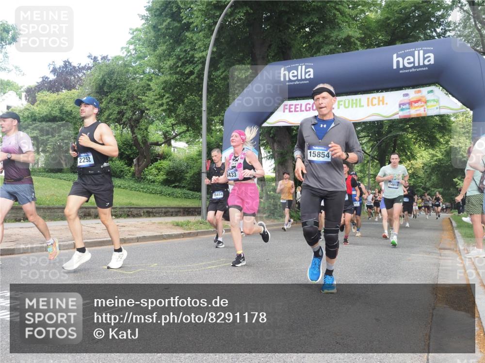 29.06.2025 - hella hamburg halbmarathon KatJ http://msf.ph/oto/8291178 29.06.2025 10:42:09 Zwischen KM18-KM19 1193, 1506, 2252, 3177, 3652, 3861, 5021, 6082, 6084, 6433, 6569, 7221 meine-sportfotos.de