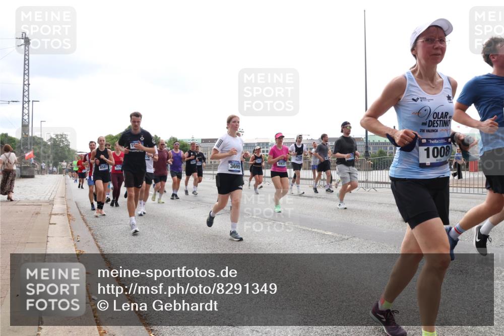 29.06.2025 - hella hamburg halbmarathon Lena Gebhardt http://msf.ph/oto/8291349 29.06.2025 10:36:20 Lombardsbrücke 8581, 7576, 18518, 3699, 4937, 21, 1008, 1008, 1010, 1036, 1102, 1183, 1224, 1775, 1780, 1835, 2124, 2520, 2870, 3398, 3401, 3404, 3428, 3598, 3699, 3741, 3877, 3990, 4245, 4326, 4413, 4442, 4798, 4937, 5012, 5246, 5427, 5540, 5573, 5666, 5747, 5809, 5919, 6092, 6093, 6184, 6190, 6417, 6667, 6845, 6896, 7086, 7111, 7140, 7275, 7575, 7576, 7632, 8356, 8498, 8530, 8581, 8945, 8947, 9115, 9117, 9229, 9432, 17156, 17807, 18152 meine-sportfotos.de