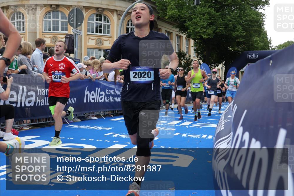 29.06.2025 - hella hamburg halbmarathon Strokosch-Dieckow http://msf.ph/oto/8291387 29.06.2025 10:50:06 Ziel 1119, 1216, 1321, 1507, 2020, 3296, 3562, 7100, 7176, 7657, 8313, 9031, 9213, 9303, 9965, 10371, 11607, 12203, 12235, 12271, 13225, 13282, 13758, 14257, 15620, 16403, 18228, 18657, 18658, 18884, 19112 meine-sportfotos.de