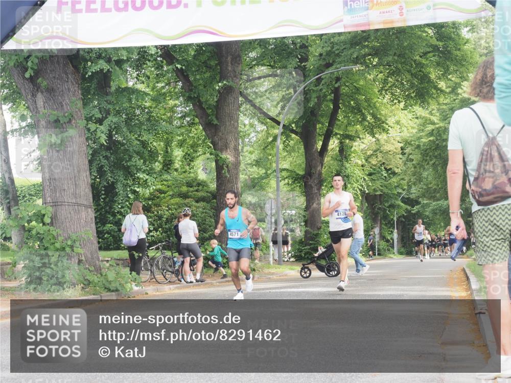 29.06.2025 - hella hamburg halbmarathon KatJ http://msf.ph/oto/8291462 29.06.2025 10:13:02 Zwischen KM18-KM19  meine-sportfotos.de
