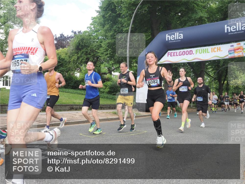 29.06.2025 - hella hamburg halbmarathon KatJ http://msf.ph/oto/8291499 29.06.2025 10:42:12 Zwischen KM18-KM19 2252, 2612, 3177, 3861, 5021, 6082, 6084, 6433, 6569 meine-sportfotos.de