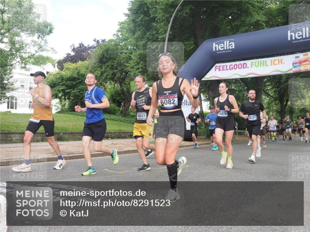 29.06.2025 - hella hamburg halbmarathon KatJ http://msf.ph/oto/8291523 29.06.2025 10:42:12 Zwischen KM18-KM19 2252, 2612, 3177, 3861, 5021, 6082, 6084, 6433, 6569 meine-sportfotos.de