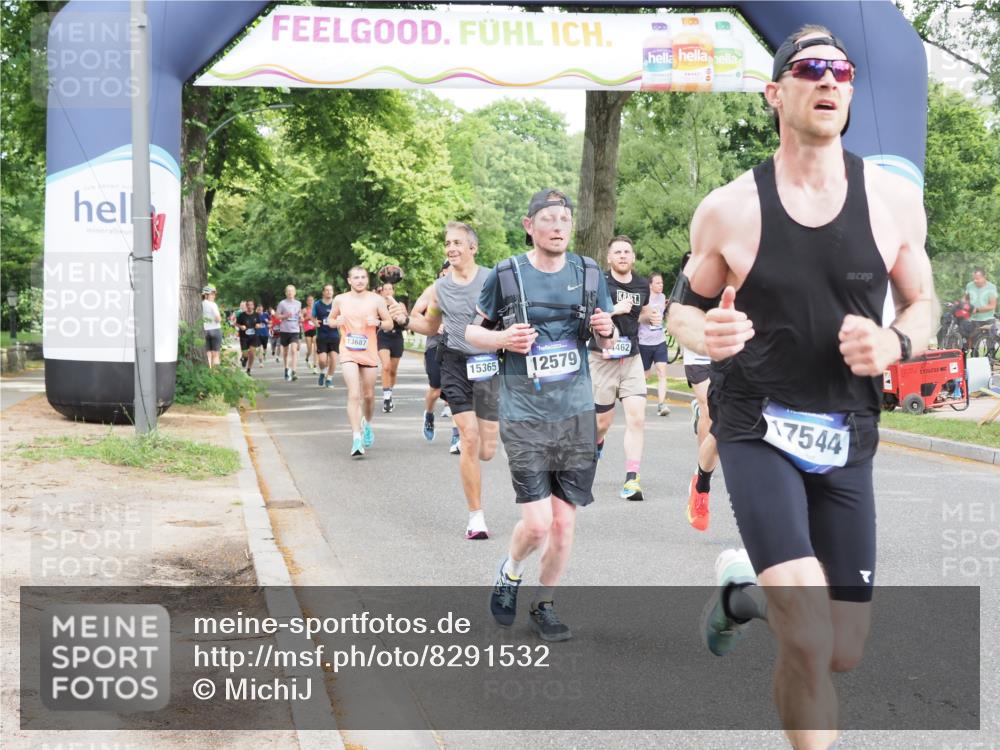 29.06.2025 - hella hamburg halbmarathon MichiJ http://msf.ph/oto/8291532 29.06.2025 10:33:39 Zwischen KM18-KM19 1920, 4277, 6819, 6831, 7087, 9105, 11495, 12161, 12579, 13687, 14462, 15362, 15365, 16803, 17544, 17835, 17960 meine-sportfotos.de