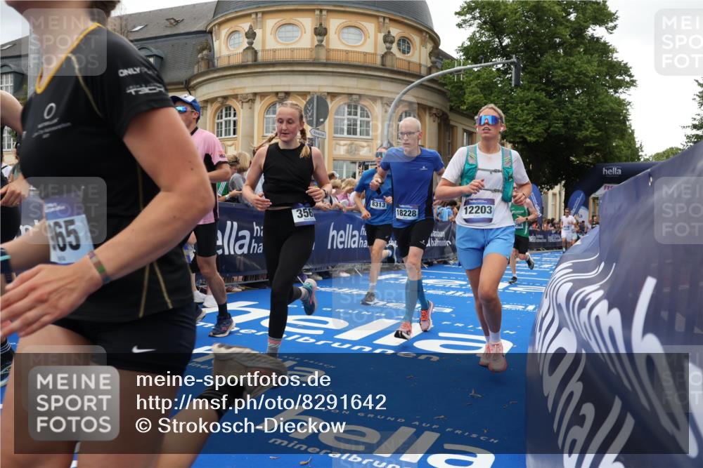 29.06.2025 - hella hamburg halbmarathon Strokosch-Dieckow http://msf.ph/oto/8291642 29.06.2025 10:50:09 Ziel 1119, 1216, 1507, 2020, 3296, 3562, 7176, 7930, 7932, 8313, 8921, 9031, 9303, 9965, 10371, 11607, 12203, 12235, 13282, 13690, 14257, 15620, 16403, 18228, 18499, 18657, 18658, 18811, 18884, 19040 meine-sportfotos.de