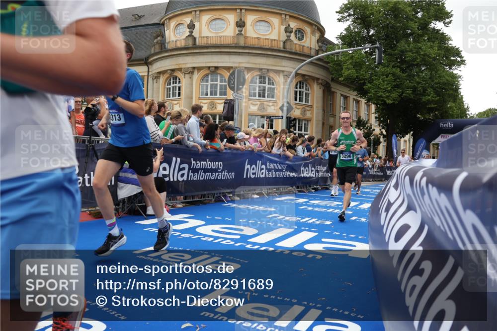 29.06.2025 - hella hamburg halbmarathon Strokosch-Dieckow http://msf.ph/oto/8291689 29.06.2025 10:50:10 Ziel 1119, 1216, 1507, 3296, 3562, 4933, 7176, 7930, 7932, 8313, 8921, 9031, 9303, 9965, 10371, 11607, 12203, 12235, 13282, 13609, 13690, 14257, 15620, 16000, 18228, 18499, 18657, 18658, 18811, 19040 meine-sportfotos.de