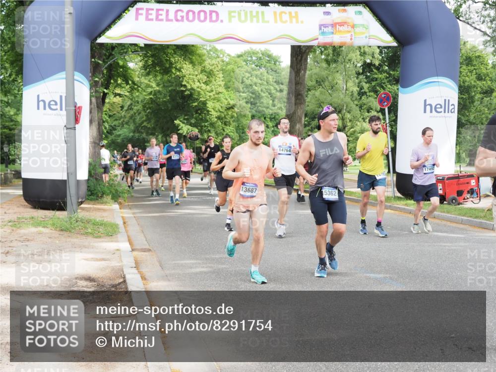 29.06.2025 - hella hamburg halbmarathon MichiJ http://msf.ph/oto/8291754 29.06.2025 10:33:41 Zwischen KM18-KM19 1920, 4277, 6831, 7087, 11495, 12161, 12579, 13687, 14228, 14462, 14764, 14783, 15362, 15365, 16803, 17492, 17544, 17835 meine-sportfotos.de