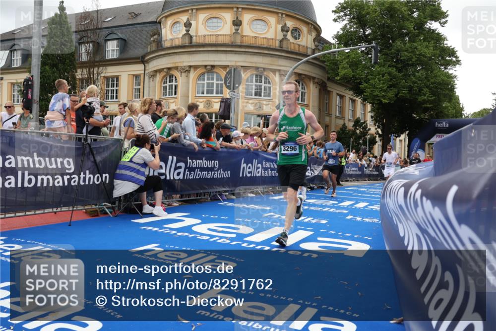 29.06.2025 - hella hamburg halbmarathon Strokosch-Dieckow http://msf.ph/oto/8291762 29.06.2025 10:50:11 Ziel 1119, 1507, 3296, 3562, 4933, 7176, 7930, 7932, 8313, 8921, 9031, 9303, 9965, 10371, 11607, 12203, 12235, 12949, 13282, 13609, 13690, 14257, 15620, 16000, 16242, 18228, 18499, 18657, 18658, 18811, 19040 meine-sportfotos.de