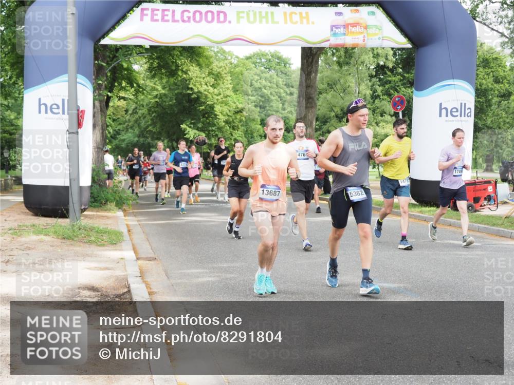 29.06.2025 - hella hamburg halbmarathon MichiJ http://msf.ph/oto/8291804 29.06.2025 10:33:41 Zwischen KM18-KM19 1920, 4277, 6831, 7087, 11495, 12161, 12579, 13687, 14228, 14462, 14764, 14783, 15362, 15365, 16803, 17492, 17544, 17835 meine-sportfotos.de