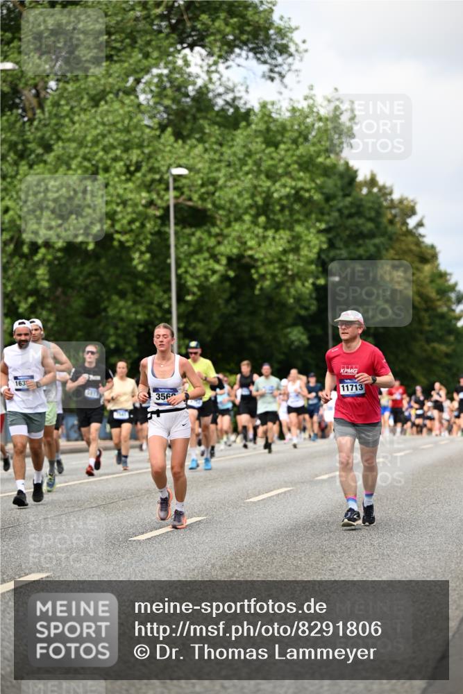 29.06.2025 - hella hamburg halbmarathon Dr. Thomas Lammeyer http://msf.ph/oto/8291806 29.06.2025 10:37:24 Kennedybrücke 1078, 1199, 1324, 1373, 1732, 1879, 1995, 2085, 2342, 2384, 2838, 3221, 3341, 3422, 3560, 3653, 3871, 4030, 4096, 4164, 4446, 5180, 5581, 5917, 6773, 6861, 6999, 7705, 8175, 8595, 8839, 8891, 8993, 9289, 9471, 9591, 9750, 9768, 9780 meine-sportfotos.de