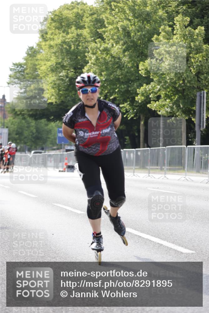 29.06.2025 - hella hamburg halbmarathon Jannik Wohlers http://msf.ph/oto/8291895 29.06.2025 08:54:12 Lombardsbrücke  meine-sportfotos.de