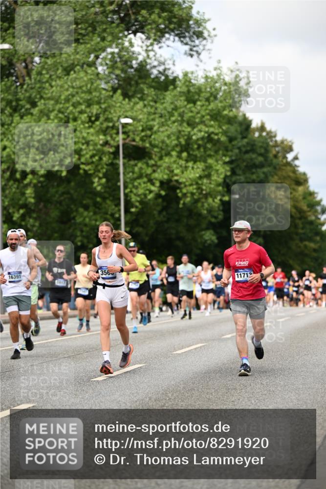 29.06.2025 - hella hamburg halbmarathon Dr. Thomas Lammeyer http://msf.ph/oto/8291920 29.06.2025 10:37:24 Kennedybrücke 1078, 1199, 1324, 1373, 1732, 1879, 1995, 2085, 2342, 2384, 2838, 3221, 3341, 3422, 3560, 3653, 3871, 4030, 4096, 4164, 4446, 5180, 5581, 5917, 6773, 6861, 6999, 7705, 8175, 8595, 8839, 8891, 8993, 9289, 9471, 9591, 9750, 9768, 9780 meine-sportfotos.de