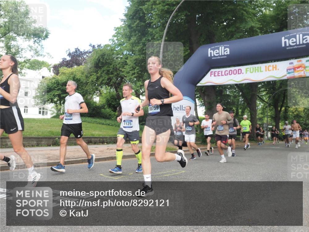 29.06.2025 - hella hamburg halbmarathon KatJ http://msf.ph/oto/8292121 29.06.2025 10:42:17 Zwischen KM18-KM19 1125, 2474, 2612, 3037, 3861, 5021, 5672, 6082, 6443 meine-sportfotos.de