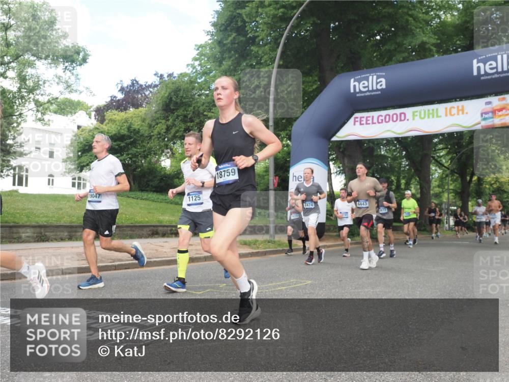 29.06.2025 - hella hamburg halbmarathon KatJ http://msf.ph/oto/8292126 29.06.2025 10:42:17 Zwischen KM18-KM19 1125, 2474, 2612, 3037, 3861, 5021, 5672, 6082, 6443 meine-sportfotos.de