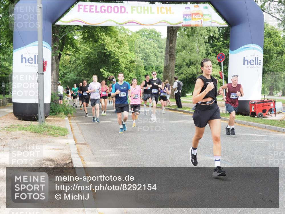 29.06.2025 - hella hamburg halbmarathon MichiJ http://msf.ph/oto/8292154 29.06.2025 10:33:43 Zwischen KM18-KM19 5706, 6831, 7087, 11495, 12528, 12579, 13687, 13919, 14228, 14462, 14764, 14783, 15362, 15365, 17492, 17544, 17835, 18081 meine-sportfotos.de