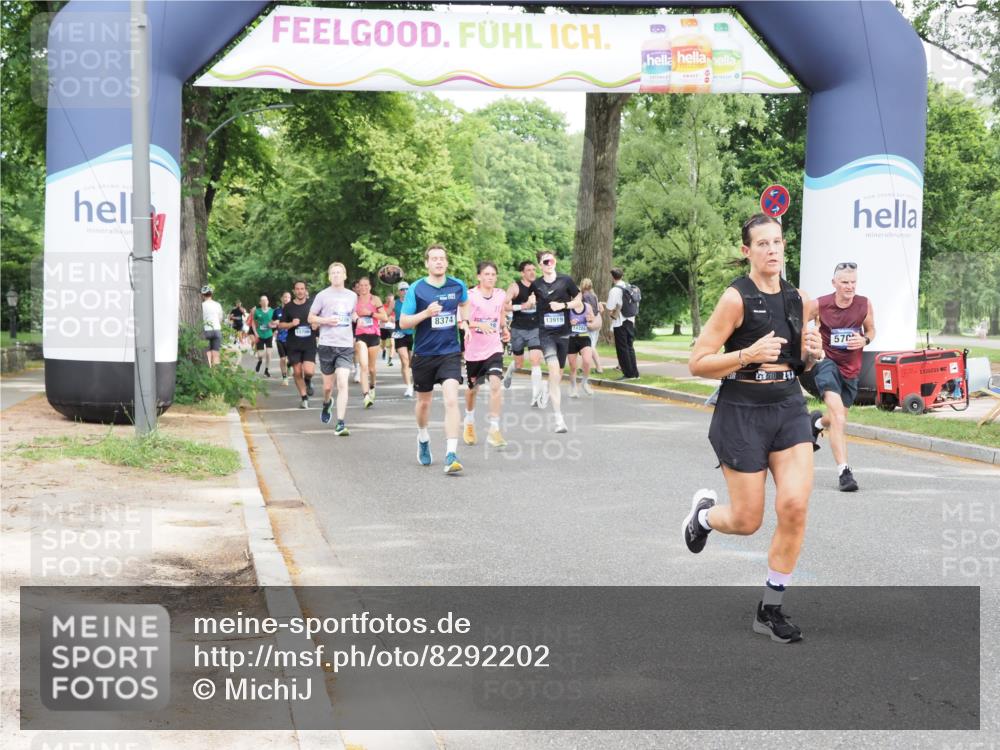 29.06.2025 - hella hamburg halbmarathon MichiJ http://msf.ph/oto/8292202 29.06.2025 10:33:43 Zwischen KM18-KM19 5706, 6831, 7087, 11495, 12528, 12579, 13687, 13919, 14228, 14462, 14764, 14783, 15362, 15365, 17492, 17544, 17835, 18081 meine-sportfotos.de