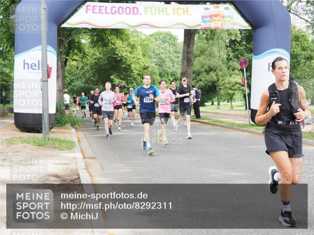 29.06.2025 - hella hamburg halbmarathon MichiJ http://msf.ph/oto/8292311 29.06.2025 10:33:43 Zwischen KM18-KM19 5706, 6831, 7087, 11495, 12528, 12579, 13687, 13919, 14228, 14462, 14764, 14783, 15362, 15365, 17492, 17544, 17835, 18081 meine-sportfotos.de