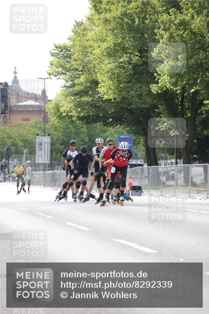 29.06.2025 - hella hamburg halbmarathon Jannik Wohlers http://msf.ph/oto/8292339 29.06.2025 08:54:16 Lombardsbrücke  meine-sportfotos.de