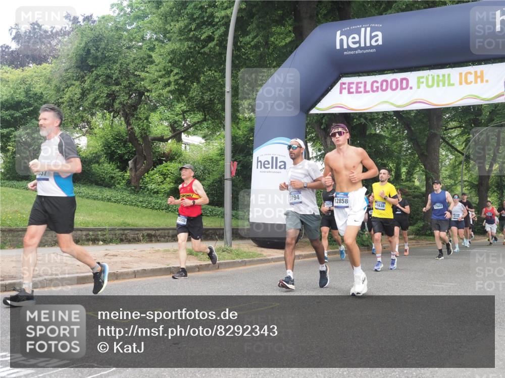 29.06.2025 - hella hamburg halbmarathon KatJ http://msf.ph/oto/8292343 29.06.2025 10:42:21 Zwischen KM18-KM19 1125, 2474, 3037, 3794, 5672, 6443 meine-sportfotos.de