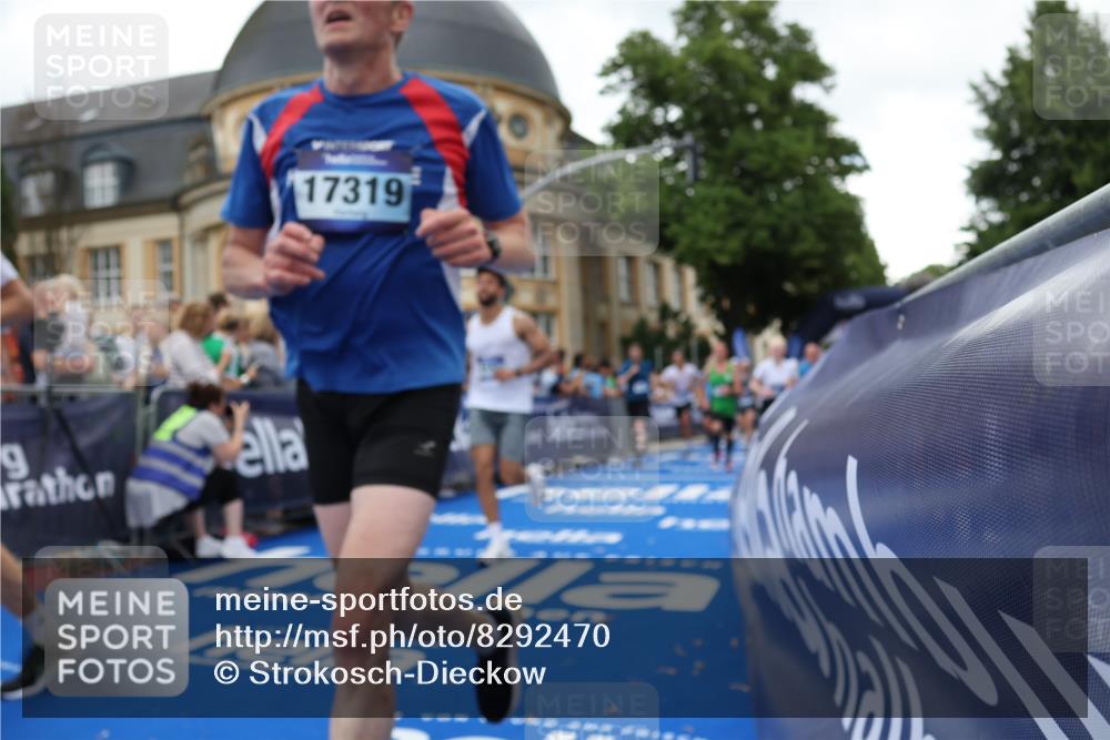 29.06.2025 - hella hamburg halbmarathon Strokosch-Dieckow http://msf.ph/oto/8292470 29.06.2025 10:50:32 Ziel 1399, 1750, 3414, 4127, 4346, 5447, 6282, 6662, 7397, 7583, 7786, 8153, 8576, 9057, 11214, 11455, 12624, 13808, 13812, 13875, 14626, 15519, 15803, 16291, 16806, 17179, 17247, 17319, 18006, 18394, 18413 meine-sportfotos.de