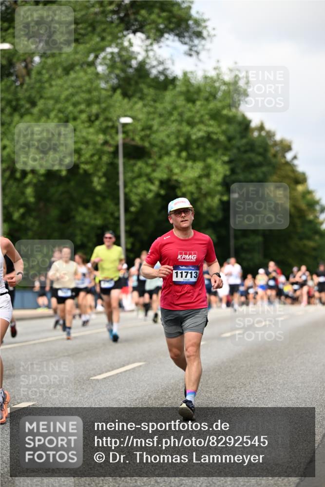 29.06.2025 - hella hamburg halbmarathon Dr. Thomas Lammeyer http://msf.ph/oto/8292545 29.06.2025 10:37:26 Kennedybrücke 1078, 1199, 1324, 1373, 1879, 1995, 2085, 2342, 2384, 2838, 3341, 3422, 3560, 3812, 3871, 4030, 4164, 4446, 5180, 5581, 5917, 6773, 6999, 7308, 7309, 7705, 8175, 8595, 8839, 8891, 8993, 9289, 9591, 9750, 9768, 9780 meine-sportfotos.de