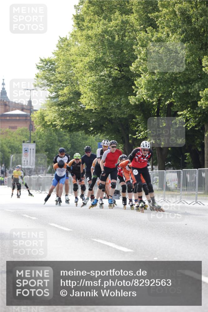 29.06.2025 - hella hamburg halbmarathon Jannik Wohlers http://msf.ph/oto/8292563 29.06.2025 08:54:16 Lombardsbrücke  meine-sportfotos.de