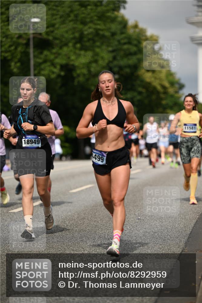29.06.2025 - hella hamburg halbmarathon Dr. Thomas Lammeyer http://msf.ph/oto/8292959 29.06.2025 10:16:10 Kennedybrücke 1249, 1610, 1785, 1790, 1850, 1851, 2963, 2964, 3182, 3248, 3262, 3746, 3837, 4453, 4499, 5166, 5176, 6822, 6871, 6966, 7370, 8206, 8207, 8971, 9119, 9253, 9254, 9405, 9428, 10685 meine-sportfotos.de