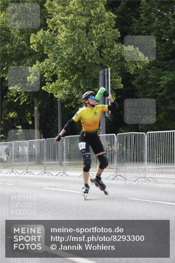 29.06.2025 - hella hamburg halbmarathon Jannik Wohlers http://msf.ph/oto/8293300 29.06.2025 08:54:26 Lombardsbrücke  meine-sportfotos.de