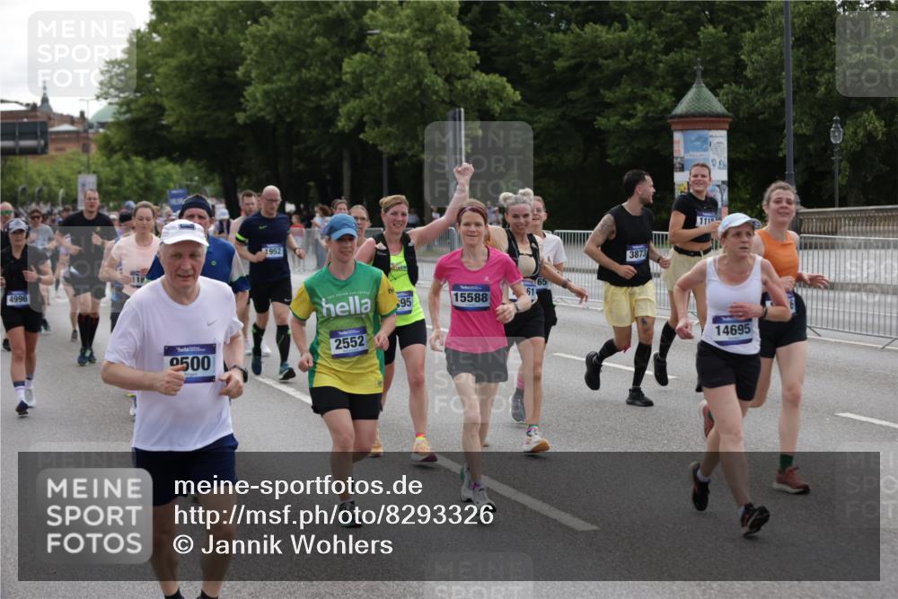 29.06.2025 - hella hamburg halbmarathon Jannik Wohlers http://msf.ph/oto/8293326 29.06.2025 10:36:27 Lombardsbrücke 1118, 1253, 1339, 1948, 1952, 1954, 2552, 2588, 3165, 3873, 3895, 4084, 4618, 4762, 4996, 5789, 6156, 6359, 7773, 8499, 8758, 8936, 8937, 9295, 9500, 9694, 9701, 10123, 10487, 10862, 11672, 11831, 11912, 12184, 12218, 12302, 12532, 12605, 12770, 12775, 13092, 13106, 13165, 13265, 13266, 13657, 13704, 13902, 13903, 14695, 15077, 15588, 15805, 15907, 15972, 15992, 16228, 16304, 16309, 16885, 16977, 17018, 17115, 17349, 17504, 18174, 18482 meine-sportfotos.de
