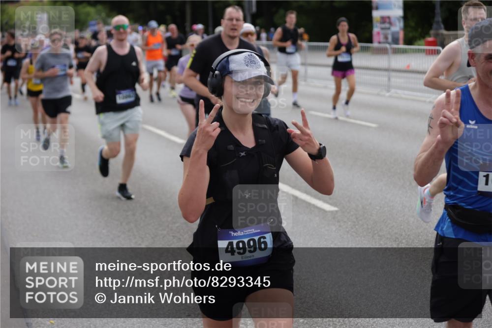 29.06.2025 - hella hamburg halbmarathon Jannik Wohlers http://msf.ph/oto/8293345 29.06.2025 10:36:32 Lombardsbrücke 1118, 1253, 1339, 1488, 1490, 1952, 1954, 2552, 3165, 3714, 3873, 3895, 4618, 4762, 4996, 5224, 5538, 5640, 5786, 5789, 6156, 6359, 6804, 7202, 7773, 8007, 8315, 8499, 8758, 8936, 8937, 9295, 9694, 9701, 10123, 10487, 10862, 10931, 11672, 11831, 11843, 11912, 12087, 12184, 12218, 12302, 12532, 13106, 13165, 13657, 13695, 13970, 13971, 14695, 15106, 15353, 15475, 15588, 15907, 15972, 15992, 16304, 16309, 16885, 17115, 17349, 17504, 17591, 18482 meine-sportfotos.de