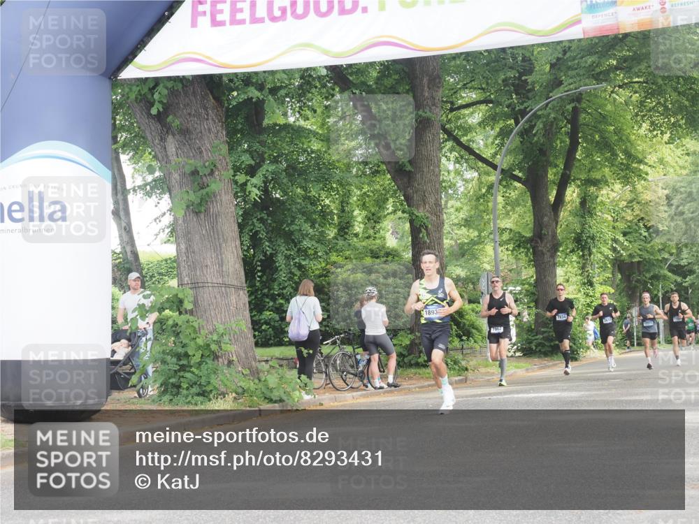 29.06.2025 - hella hamburg halbmarathon KatJ http://msf.ph/oto/8293431 29.06.2025 10:13:15 Zwischen KM18-KM19  meine-sportfotos.de