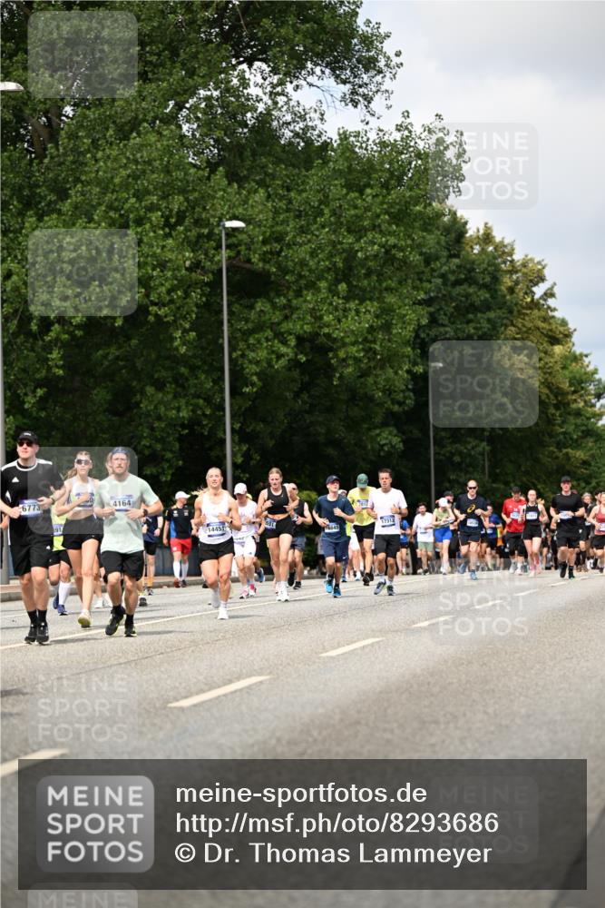 29.06.2025 - hella hamburg halbmarathon Dr. Thomas Lammeyer http://msf.ph/oto/8293686 29.06.2025 10:37:29 Kennedybrücke 1078, 1199, 1324, 1373, 1879, 1995, 2085, 2342, 2838, 3341, 3422, 3560, 3812, 3871, 4164, 4446, 5180, 5917, 6773, 6999, 7308, 7309, 7705, 8175, 8595, 8891, 8993, 9234, 9289, 9591, 9750, 9780 meine-sportfotos.de