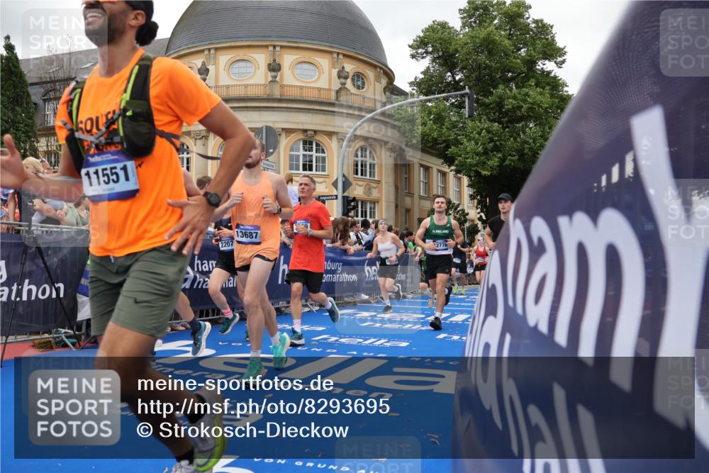29.06.2025 - hella hamburg halbmarathon Strokosch-Dieckow http://msf.ph/oto/8293695 29.06.2025 10:50:59 Ziel 1466, 1630, 2207, 3654, 4077, 4816, 7369, 8117, 8205, 8261, 8508, 8572, 8704, 10215, 10508, 10603, 11551, 12778, 13008, 13687, 14125, 15362, 15395, 15643, 16285, 17221, 17384, 18066, 18350 meine-sportfotos.de