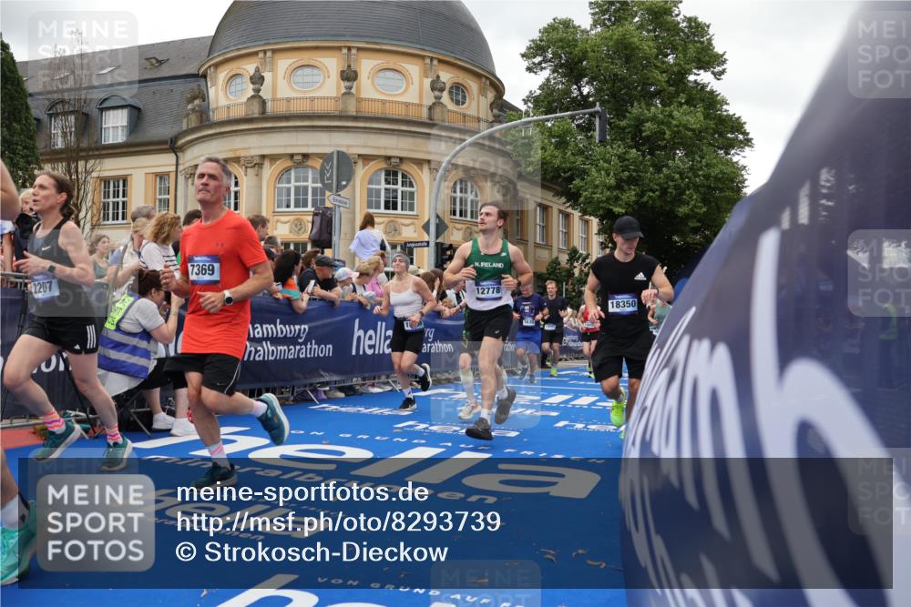 29.06.2025 - hella hamburg halbmarathon Strokosch-Dieckow http://msf.ph/oto/8293739 29.06.2025 10:50:59 Ziel 1466, 1630, 2207, 3654, 4077, 4816, 7369, 8117, 8205, 8261, 8508, 8572, 8704, 10215, 10508, 10603, 11551, 12778, 13008, 13687, 14125, 15362, 15395, 15643, 16285, 17221, 17384, 18066, 18350 meine-sportfotos.de