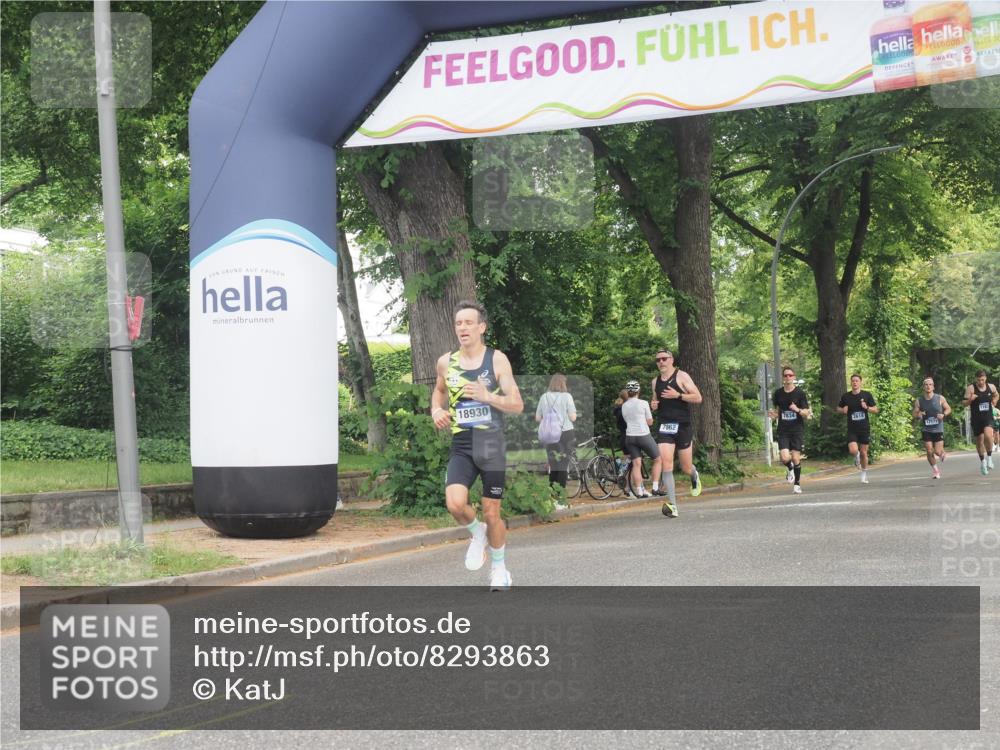 29.06.2025 - hella hamburg halbmarathon KatJ http://msf.ph/oto/8293863 29.06.2025 10:13:17 Zwischen KM18-KM19  meine-sportfotos.de