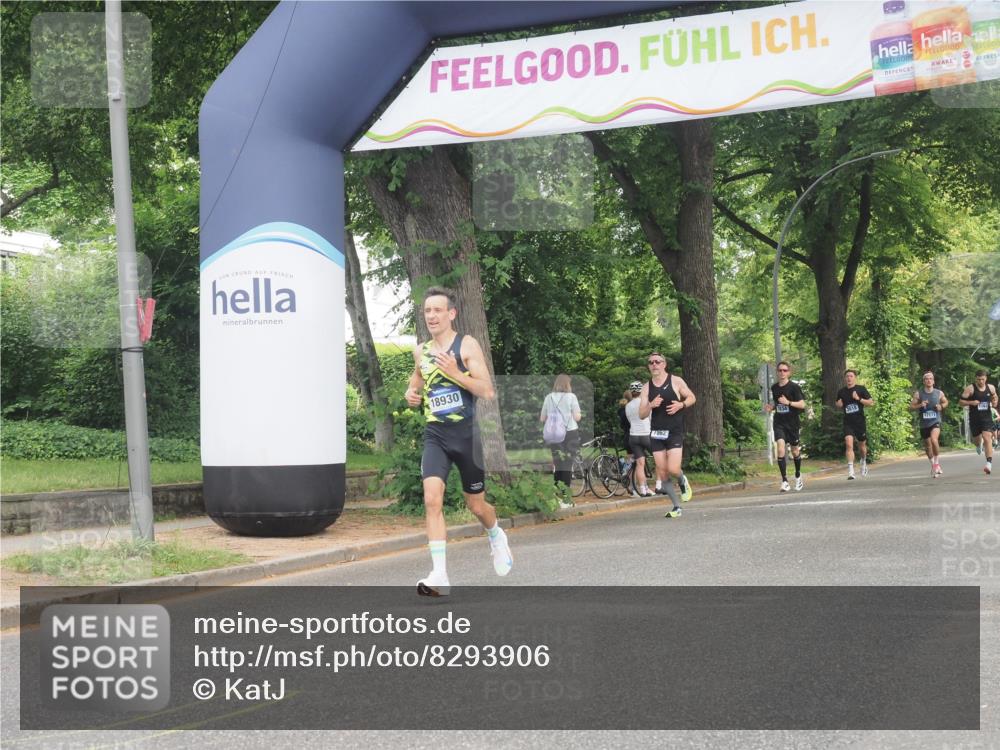 29.06.2025 - hella hamburg halbmarathon KatJ http://msf.ph/oto/8293906 29.06.2025 10:13:17 Zwischen KM18-KM19  meine-sportfotos.de