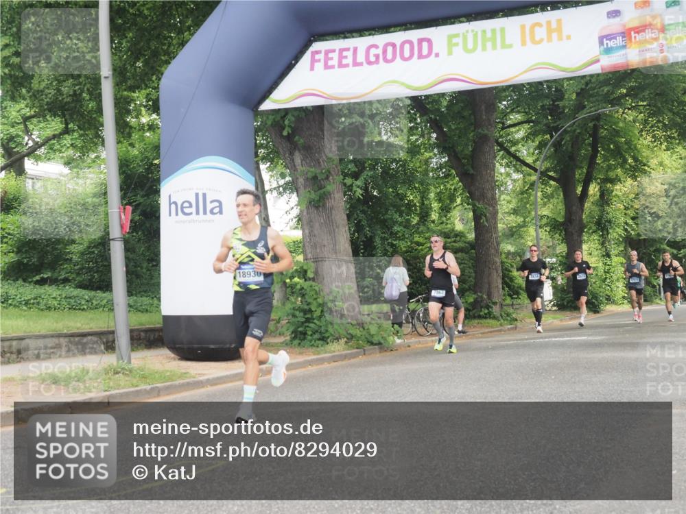 29.06.2025 - hella hamburg halbmarathon KatJ http://msf.ph/oto/8294029 29.06.2025 10:13:18 Zwischen KM18-KM19 7862 meine-sportfotos.de