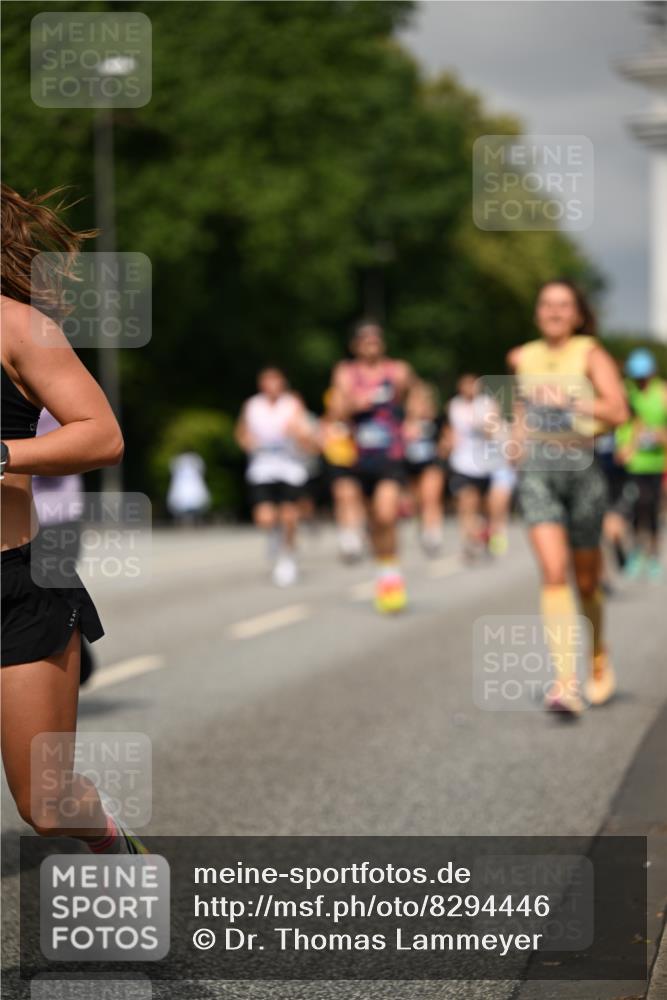 29.06.2025 - hella hamburg halbmarathon Dr. Thomas Lammeyer http://msf.ph/oto/8294446 29.06.2025 10:16:11 Kennedybrücke 1249, 1610, 1785, 1790, 1850, 1851, 2963, 2964, 3182, 3248, 3262, 3746, 3837, 4453, 4499, 5166, 5176, 6822, 6871, 6966, 7370, 7907, 8206, 8207, 8971, 9119, 9253, 9405, 9428, 10685 meine-sportfotos.de