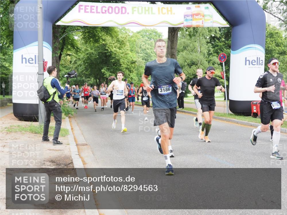 29.06.2025 - hella hamburg halbmarathon MichiJ http://msf.ph/oto/8294563 29.06.2025 10:33:59 Zwischen KM18-KM19 1139, 2367, 3186, 3477, 5129, 6054, 6373, 6700, 7204, 9710, 11773, 11809, 11936, 12084, 12808, 16513, 17674, 18878 meine-sportfotos.de