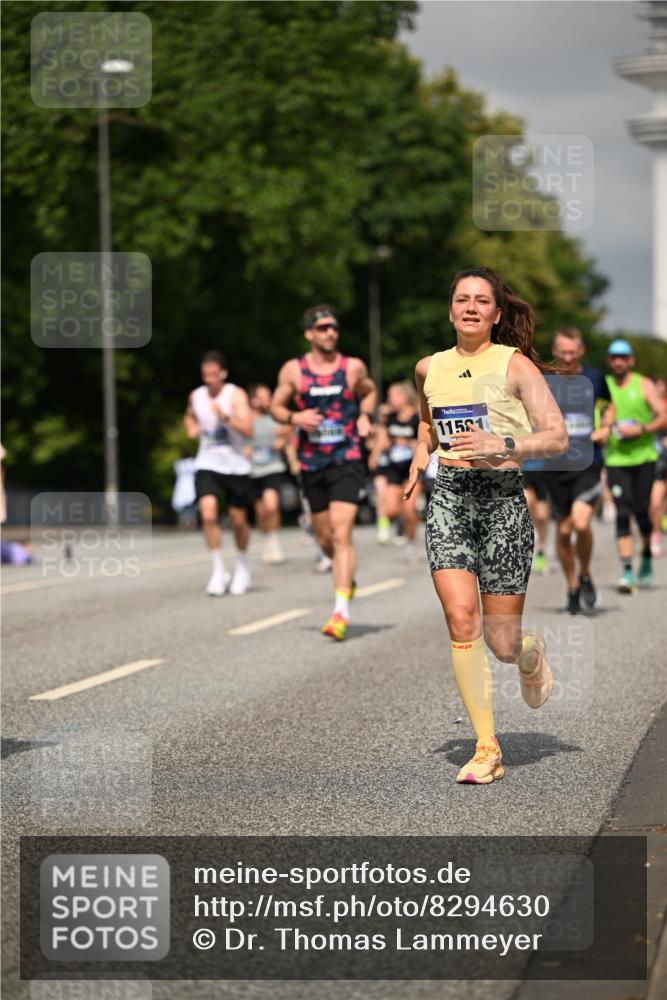 29.06.2025 - hella hamburg halbmarathon Dr. Thomas Lammeyer http://msf.ph/oto/8294630 29.06.2025 10:16:12 Kennedybrücke 1249, 1610, 1785, 1790, 1850, 1851, 2963, 2964, 3182, 3248, 3262, 3746, 4453, 4499, 5166, 5176, 6822, 6871, 6966, 7907, 8206, 8207, 8971, 9119, 9253, 9405, 9428, 10685 meine-sportfotos.de