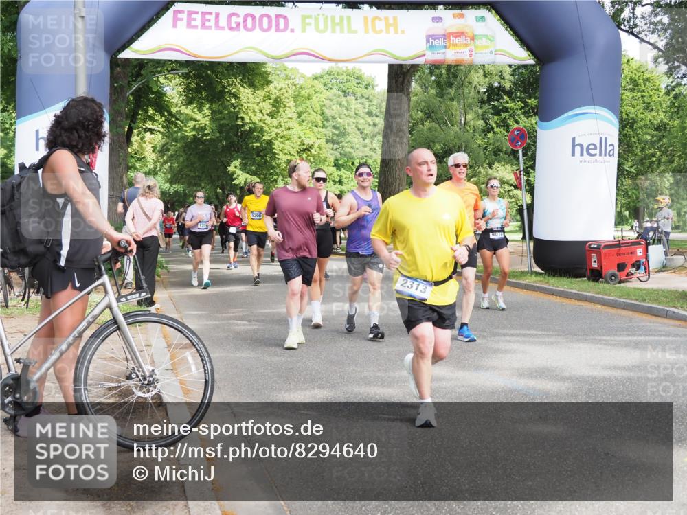 29.06.2025 - hella hamburg halbmarathon MichiJ http://msf.ph/oto/8294640 29.06.2025 11:29:52 Zwischen KM18-KM19 1547, 2054, 2173, 2313, 2576, 4245, 4612, 5300, 11546, 12028, 13495, 13848, 13952, 16260, 16559 meine-sportfotos.de