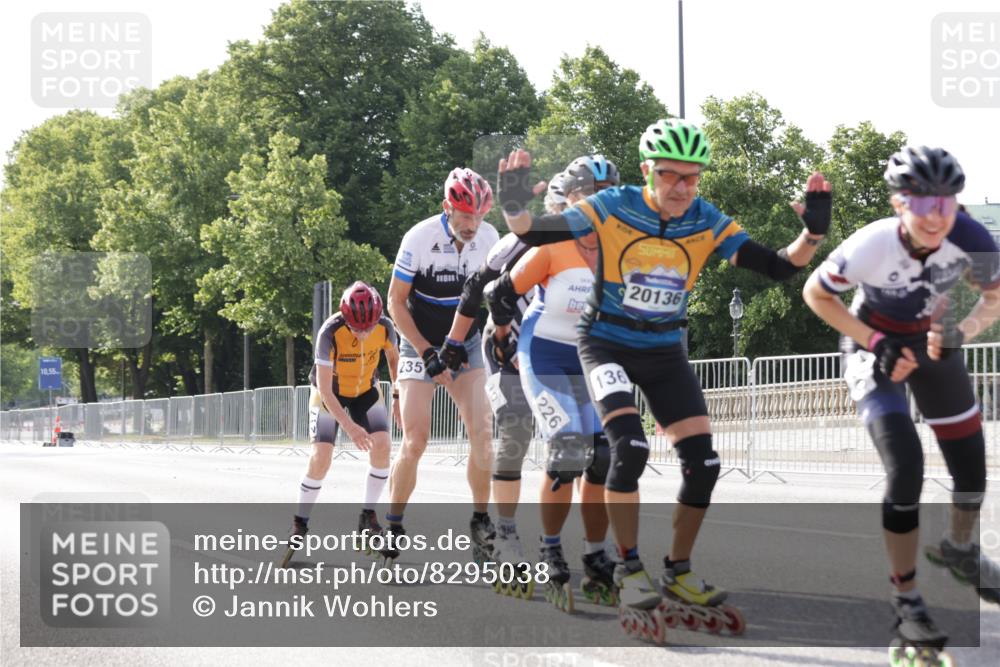 29.06.2025 - hella hamburg halbmarathon Jannik Wohlers http://msf.ph/oto/8295038 29.06.2025 08:54:40 Lombardsbrücke  meine-sportfotos.de