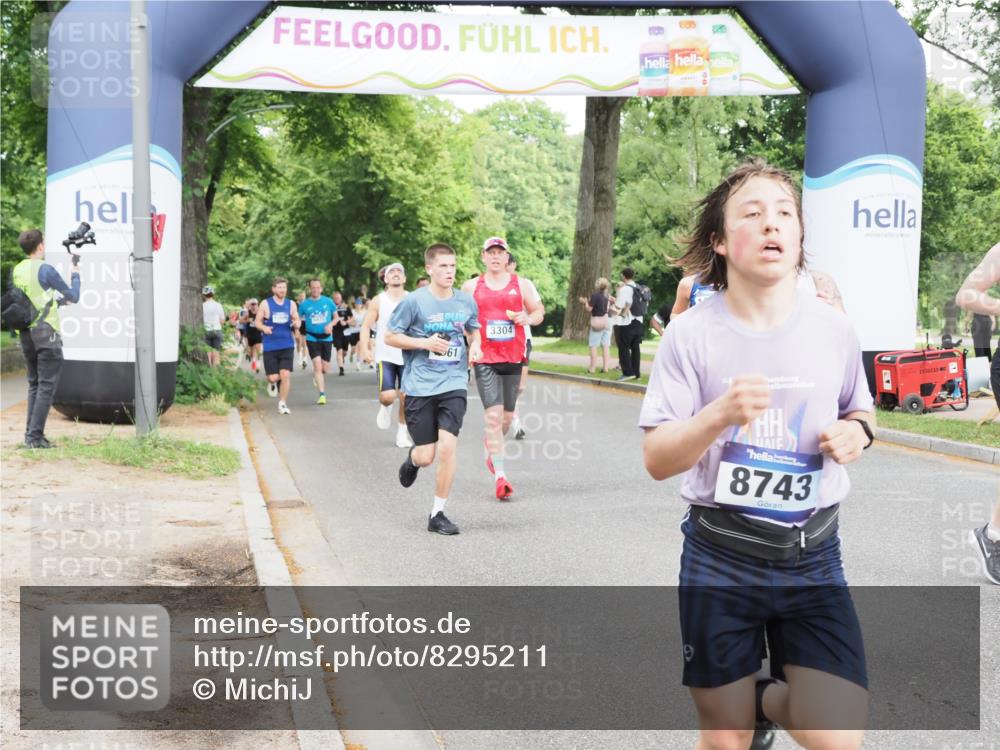 29.06.2025 - hella hamburg halbmarathon MichiJ http://msf.ph/oto/8295211 29.06.2025 10:34:06 Zwischen KM18-KM19 1012, 1759, 2048, 2367, 3186, 3304, 6071, 6290, 6373, 6460, 7961, 8023, 8269, 8743, 9232, 10792, 11809, 12084, 15133, 15636, 16624, 17499, 17674, 17892, 18970, 19128 meine-sportfotos.de