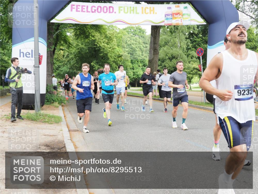29.06.2025 - hella hamburg halbmarathon MichiJ http://msf.ph/oto/8295513 29.06.2025 10:34:09 Zwischen KM18-KM19 1012, 1759, 2048, 2189, 3304, 4949, 5472, 6071, 6290, 6460, 7961, 8023, 8269, 8743, 9232, 10792, 13940, 17499, 17892, 18346, 18970, 19128 meine-sportfotos.de