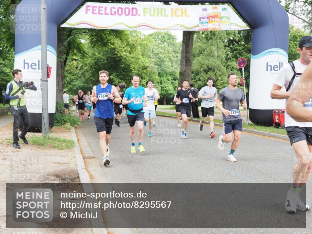 29.06.2025 - hella hamburg halbmarathon MichiJ http://msf.ph/oto/8295567 29.06.2025 10:34:09 Zwischen KM18-KM19 1012, 1759, 2048, 2189, 3304, 4949, 5472, 6071, 6290, 6460, 7961, 8023, 8269, 8743, 9232, 10792, 13940, 17499, 17892, 18346, 18970, 19128 meine-sportfotos.de
