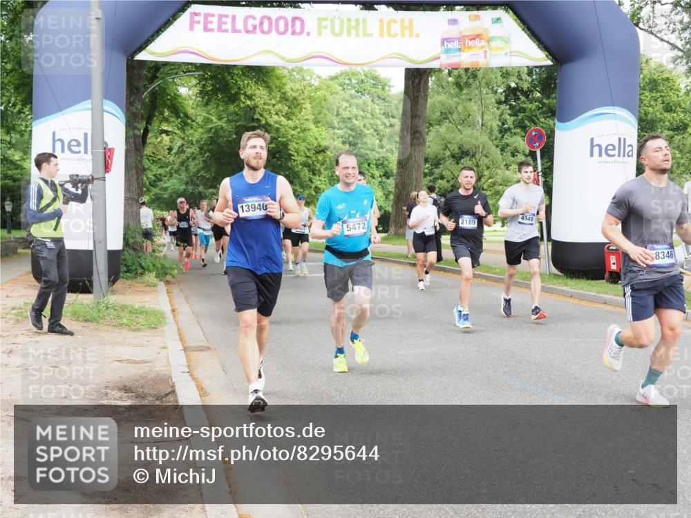 29.06.2025 - hella hamburg halbmarathon MichiJ http://msf.ph/oto/8295644 29.06.2025 10:34:10 Zwischen KM18-KM19 1012, 1759, 2189, 3304, 4091, 4949, 5472, 6071, 6290, 6460, 7961, 8023, 8269, 8743, 9232, 10792, 13940, 17892, 18346, 18970, 19128 meine-sportfotos.de