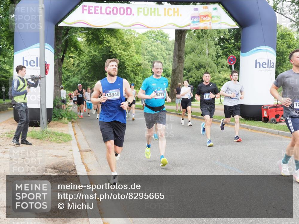 29.06.2025 - hella hamburg halbmarathon MichiJ http://msf.ph/oto/8295665 29.06.2025 10:34:10 Zwischen KM18-KM19 1012, 1759, 2189, 3304, 4091, 4949, 5472, 6071, 6290, 6460, 7961, 8023, 8269, 8743, 9232, 10792, 13940, 17892, 18346, 18970, 19128 meine-sportfotos.de