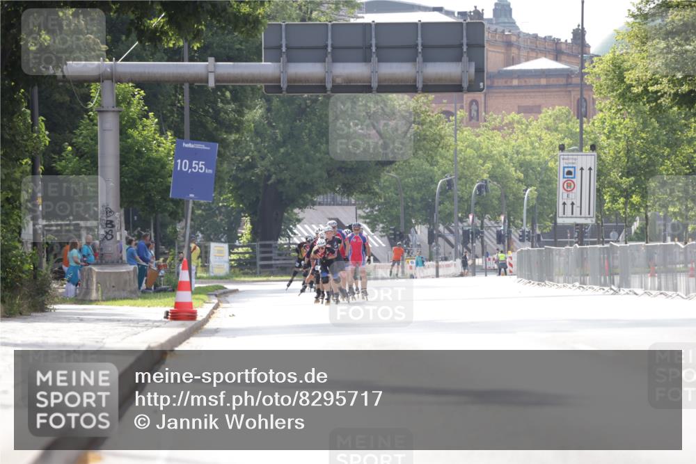 29.06.2025 - hella hamburg halbmarathon Jannik Wohlers http://msf.ph/oto/8295717 29.06.2025 08:54:50 Lombardsbrücke  meine-sportfotos.de