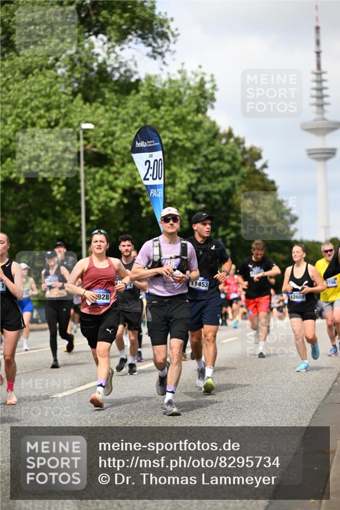 29.06.2025 - hella hamburg halbmarathon Dr. Thomas Lammeyer http://msf.ph/oto/8295734 29.06.2025 10:37:43 Kennedybrücke 1275, 1324, 1896, 1995, 2085, 2342, 2526, 2776, 3341, 3812, 3871, 4164, 4361, 4433, 4449, 4807, 5075, 5180, 5561, 5584, 5917, 6773, 6956, 6999, 7308, 7309, 7705, 8620, 8891, 9234, 9258, 9438, 9591, 9706, 9750, 9799, 9995, 10800, 11092, 11111, 11237, 11260 meine-sportfotos.de